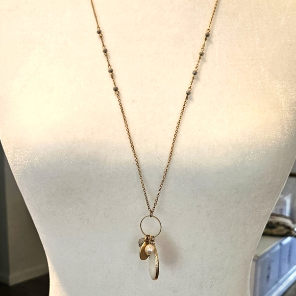 NWT'S - COWGIRL CONFETTI -  Faux White Amethyst Bauble Necklace. - Picture 2 of 7